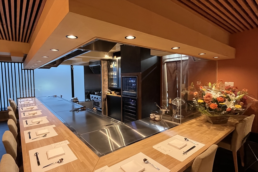 接待にも最適な店舗内